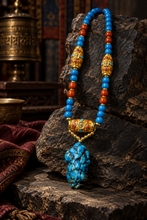 Load image into Gallery viewer, Blue Presence beaded necklace set with pendant — image 01
