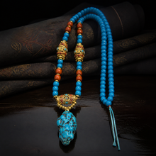 Load image into Gallery viewer, Blue Presence beaded necklace set with pendant — image 09
